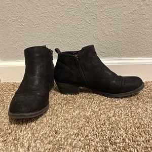 Black Carlos bootie